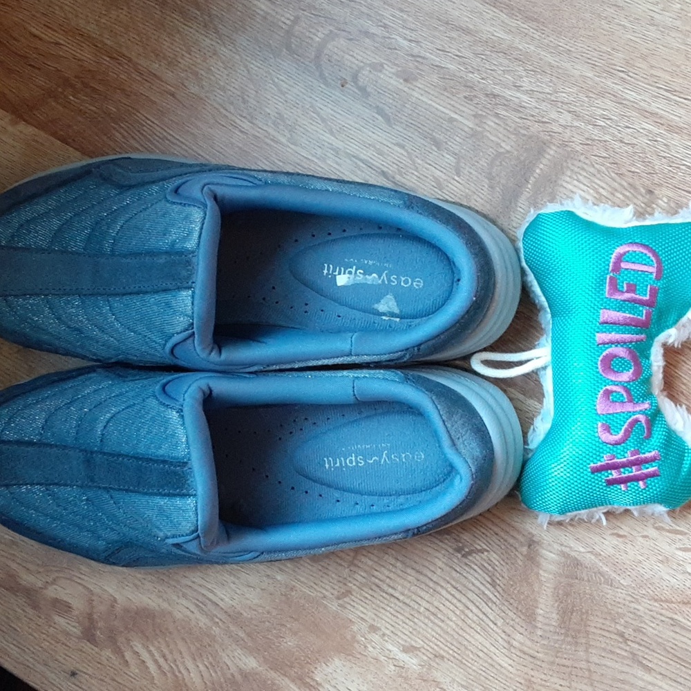 Slip on shoes